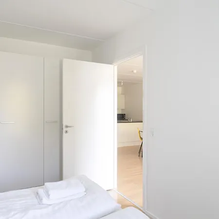 דירה Spacious 2-br W A Balcony By Harbour - 92 *