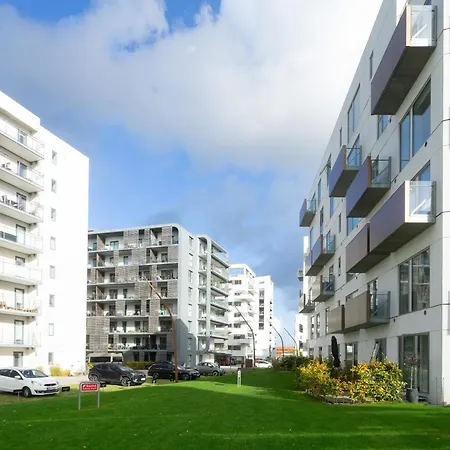 דירה Spacious 2-br W A Balcony By Harbour - 92 *